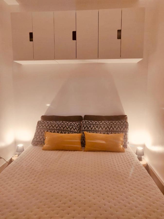 Mandelieu Grand Studio Avec Piscine Et Proche De La Mer Εξωτερικό φωτογραφία